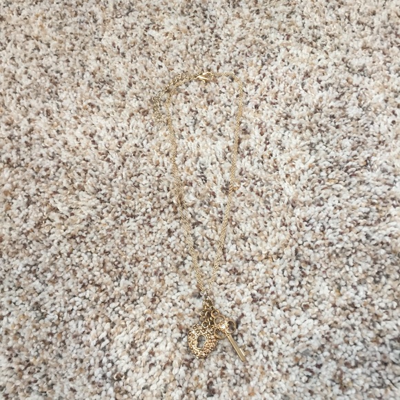 Heart Lock & Key Necklace - Picture 3 of 3